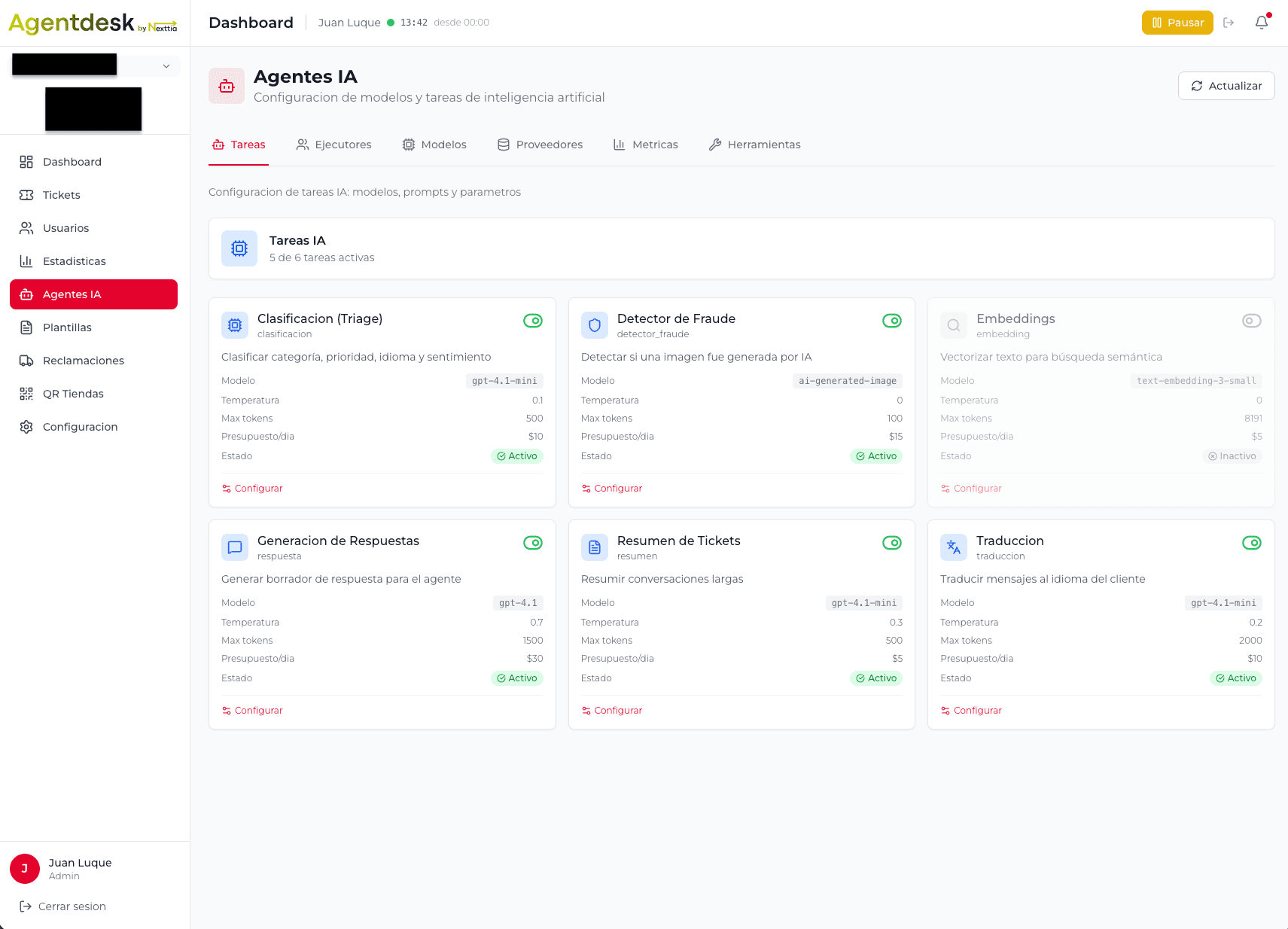 Pantalla de configuración de agentes de IA en AgentDesk